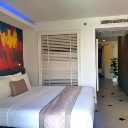 Aspira Skyy Sukhumvit 1-3